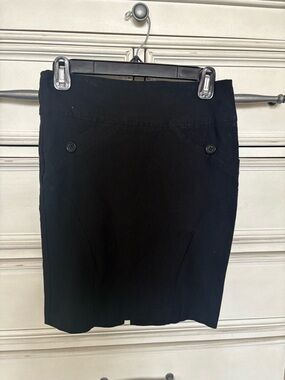 Classic Black Women's Pencil Skirt - Sleek Office Essential